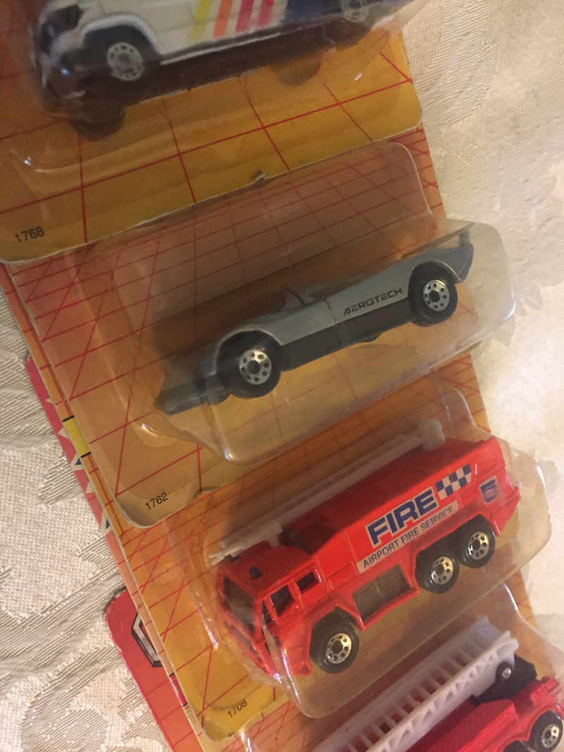 Illustration for article titled Colossal Die-Cast Collection - Box 67 - Whattaya Know, Hot Wheels!